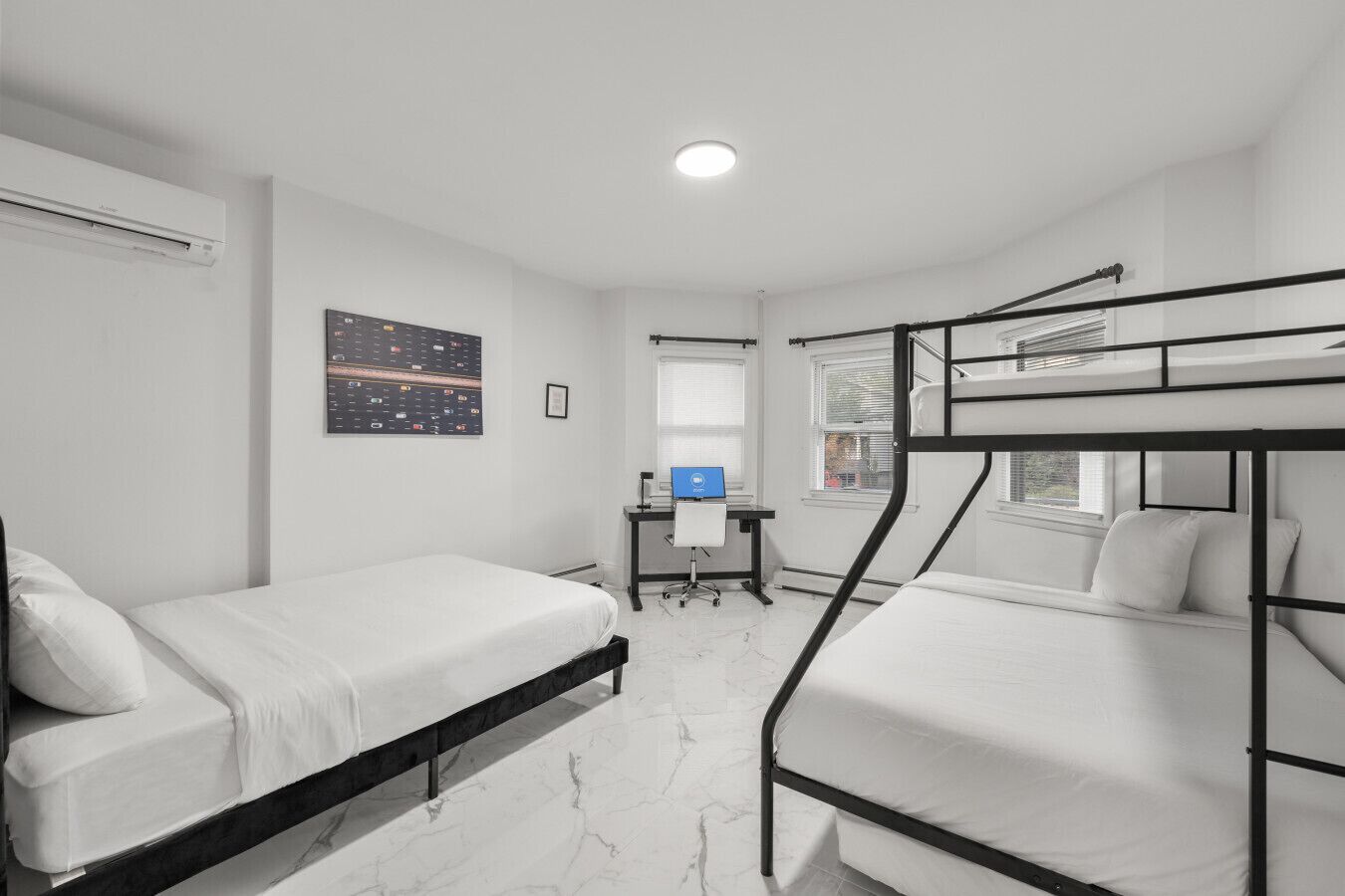 3 bedrooms, desk, iron/ironing board, travel crib