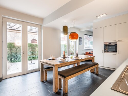 Appartement rénové avec terrasse et jardin