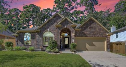 NEW! Peaceful 4BR Lake Retreat | Patio | Game Room | Boat Ramp Steps Away | Sleeps 8