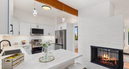 Prime location home away from home 4-bedroom 3 bath, only 15 minutes to Seattle