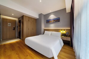 書桌、免費 Wi-Fi