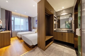 Free minibar, desk, free WiFi - ZHONG SHAN HAI BIN (Xiamen)