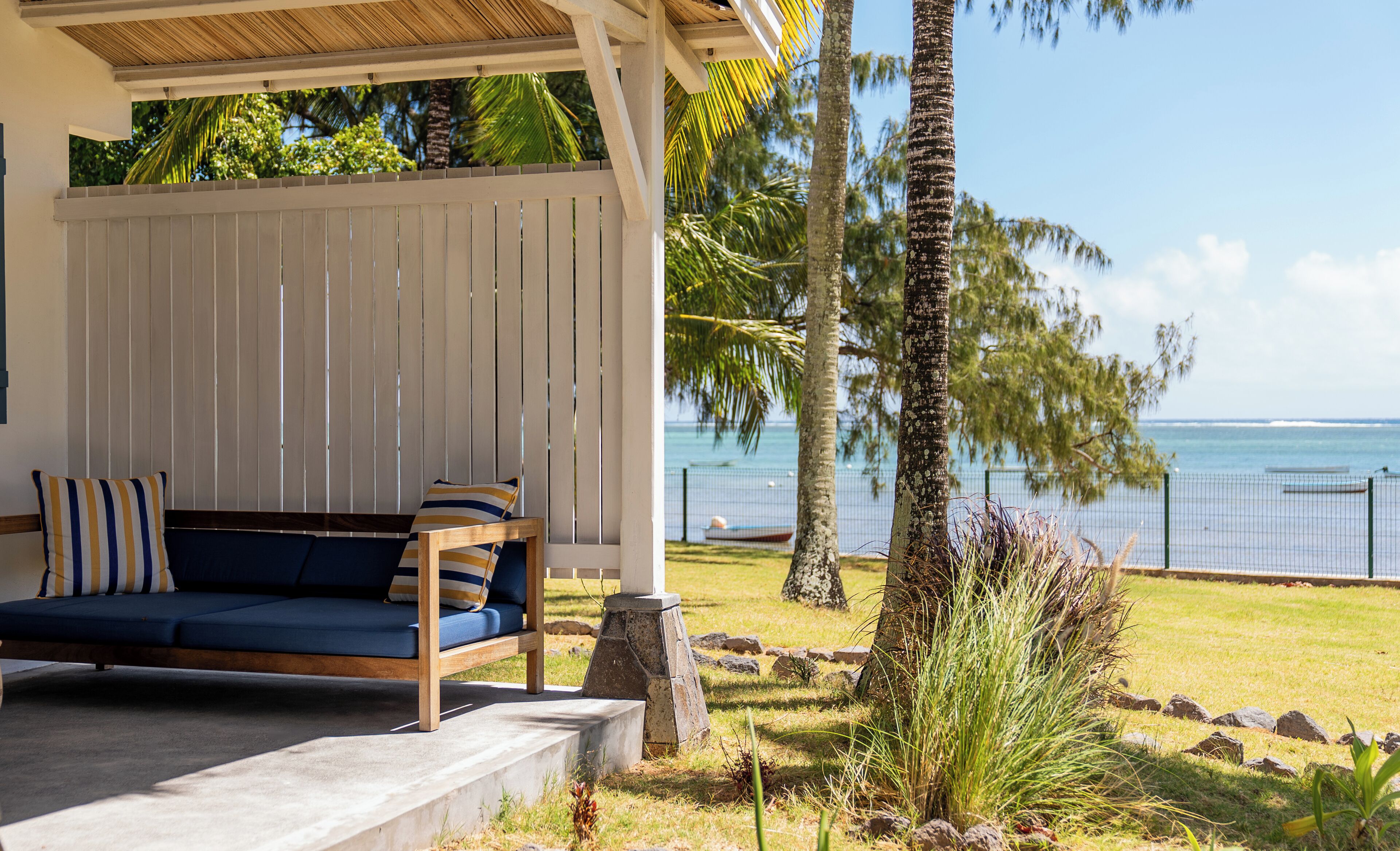 Phòng Suite dành cho gia đình, quang cảnh biển | Két bảo mật tại phòng, bộ trải giường 