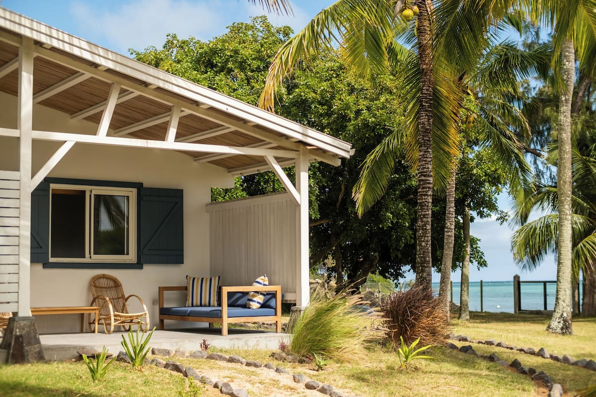 Perhesviitti, merinäköala | Tallelokero huoneessa, vuodevaatteet