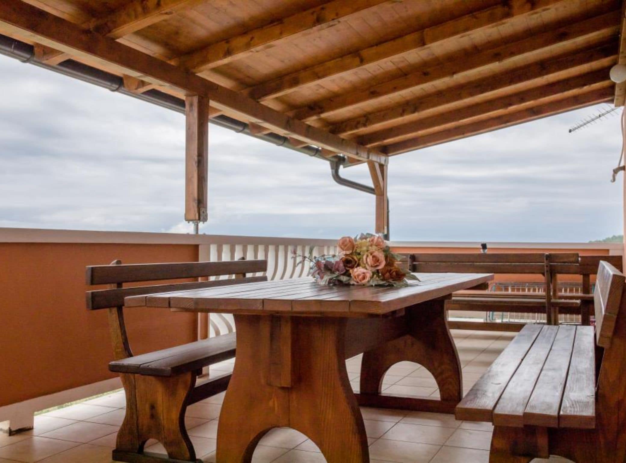 Apartamento (Three Bedroom Apartment with Terrace ) | Balcón