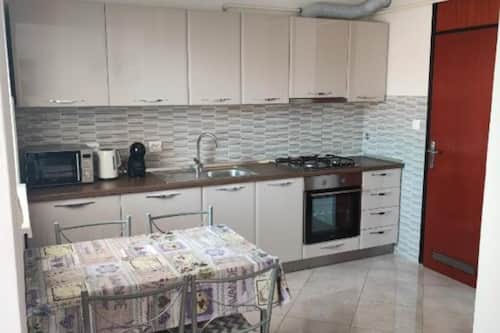 Departamento (One Bedroom Apartment with Balcony) | Cocina privada | Refrigerador