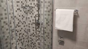 Apartment (One Bedroom Apartment with Balcony) | Bathroom