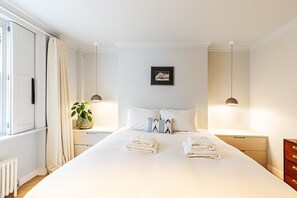 2 Schlafzimmer, Schreibtisch, Bügeleisen/Bügelbrett, Internetzugang