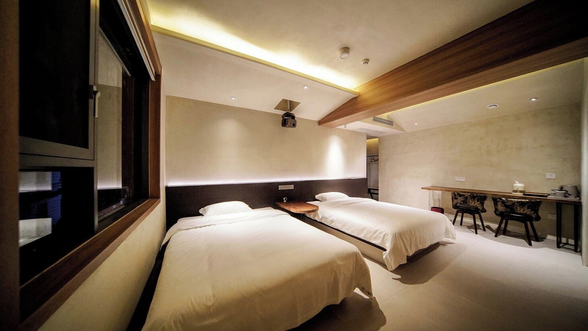 Superior Twin Room | Premium bedding, individually decorated, individually furnished, desk