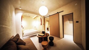 Suite Superior | Area soggiorno | Giocattoli
