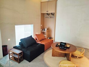 シグネチャー ダブルルーム | リビング エリア | おもちゃ