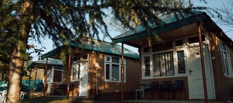 Hotel Vatika Resorts Cottages Shimla