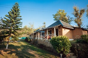 Front of property - Hotel Vatika Resorts Cottages Shimla (Shimla)