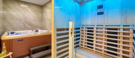 Apartment (Wellness Apartment Modruna) | Private spa tub
