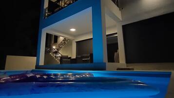 Apartment (Wellness Apartment Modruna) | Pool | Outdoor pool, sun loungers