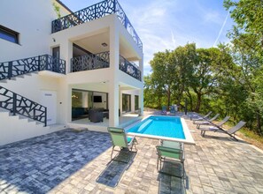 Apartment (Wellness Apartment Modruna) | Pool | Outdoor pool, pool loungers - Wellness Apartment Modruna (Vinodol)