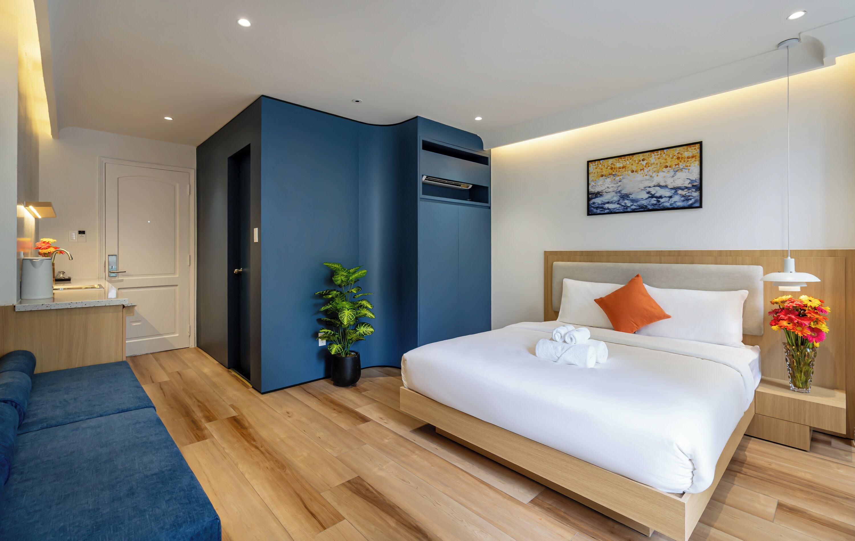 Deluxe-dobbeltværelse - balkon - byudsigt | Minibar, skrivebord, gratis Wi-Fi, sengetøj