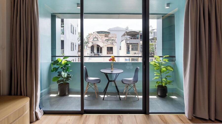 APEC WANDER HOTEL - NEAR TAN DINH MARKET