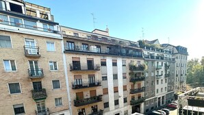 Unclassified image, 4 of 28, button - Elegant apartment in a prime location (Milano)