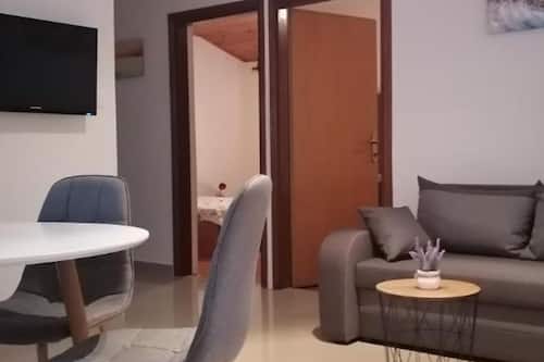 Apartment (Two Bedroom Apartment A2) | Esszimmer
