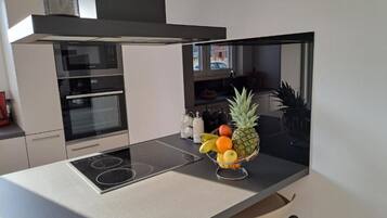 Biệt thự (Villa With Pool) | Phòng ăn