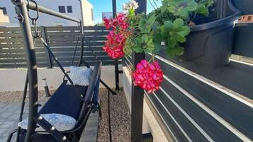 Villa (Villa With Pool) | Balcony