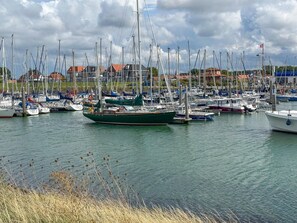 Marina - A villa located near the beach with a sauna (Colijnsplaat)