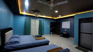 Design Room, Garden View