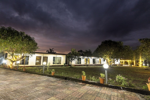 Fachada da propriedade