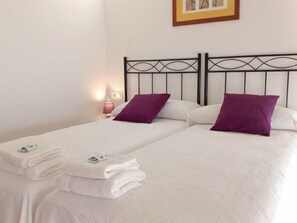 Soundproofing, free WiFi, wheelchair access - Zabala Martinez AT La Piedra (Nájera)