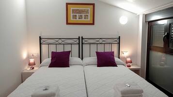 Apartamento familiar, vistas a la montaña | Sistema de insonorización, wifi gratis, accesible en silla de ruedas