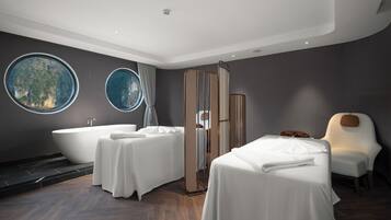 Couples treatment room(s), sauna, hot tub, steam room