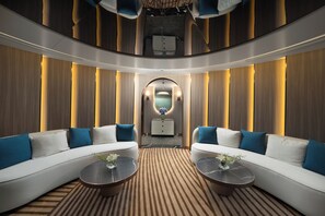 Behandlungsräume für Paare, Sauna, Whirlpool, Dampfbad