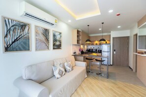 Living area - Apartment with Sea View Rawai #301 (Phuket)