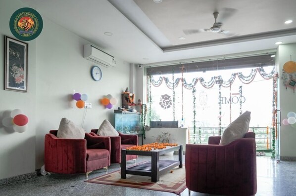 Reception - Ranthambore Hotel and Restaurant (Jaipur)