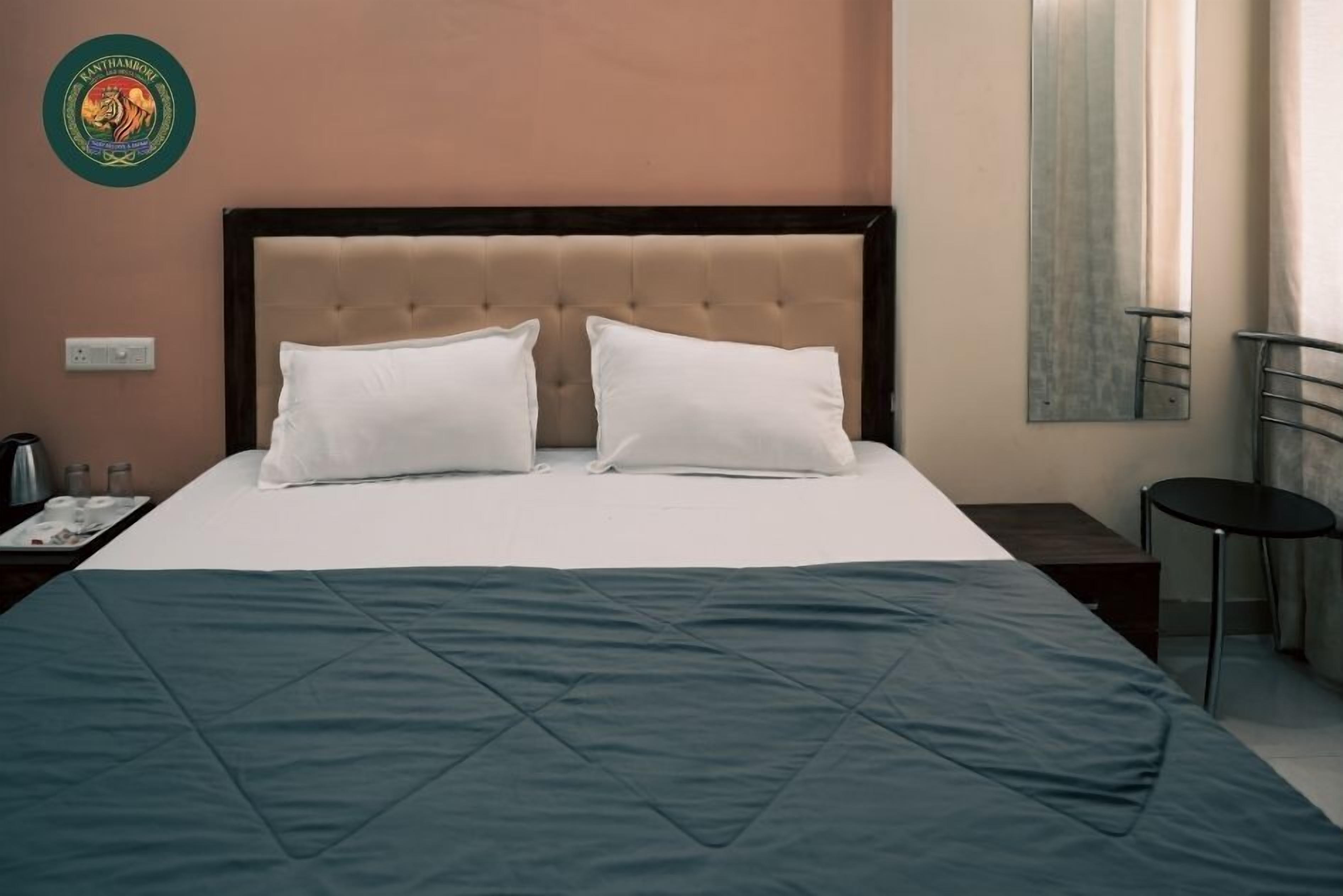 经典双人房 | 笔记本电脑工作区、免费 WiFi、床单