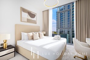 Apartment, Lagoon View | Free WiFi - LUX The Burj Khalifa Lagoon View Suite 4 (Dubai)