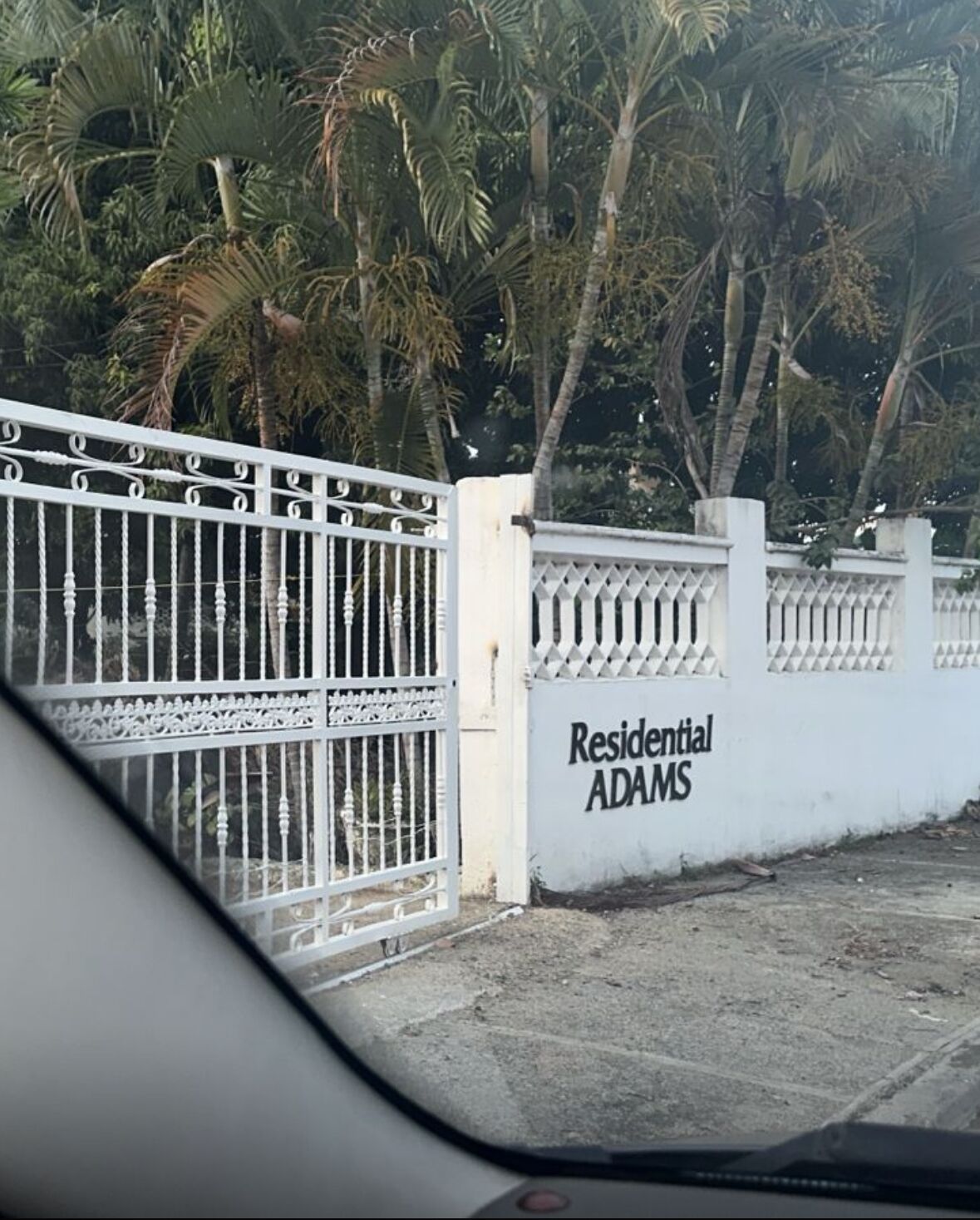 Room, 1 Bedroom, Smoking, Garden View | Front of property