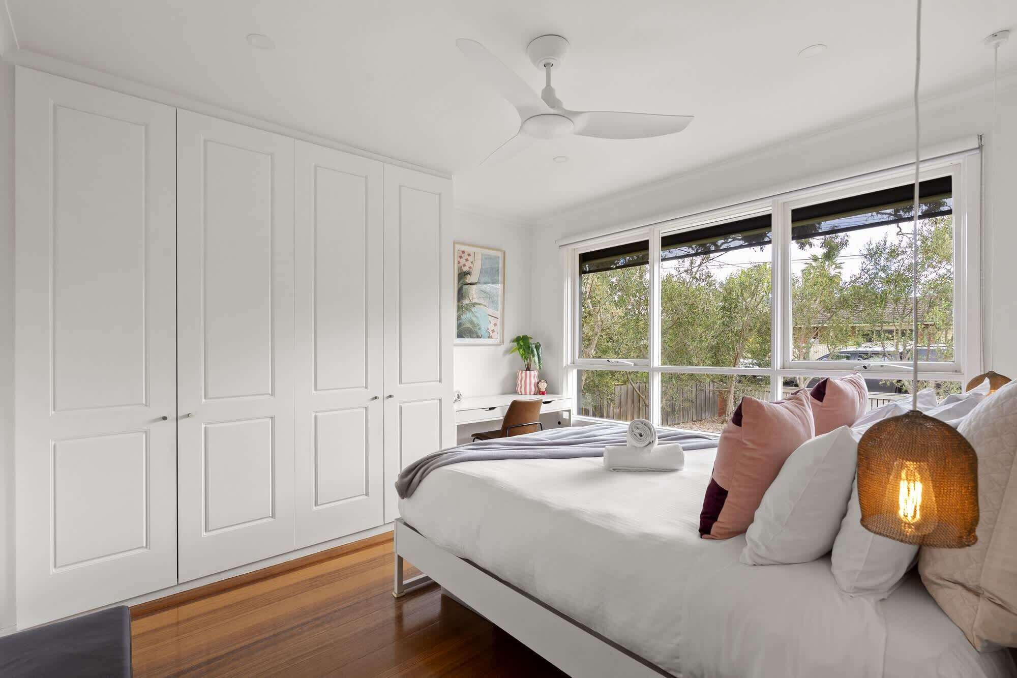 3 bedrooms, WiFi, bed sheets