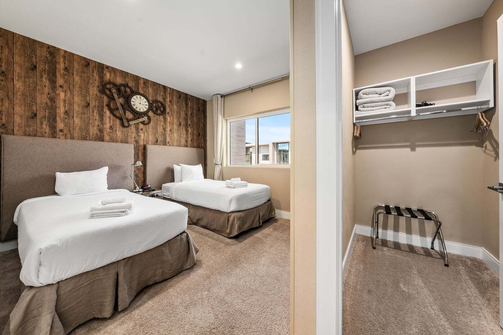 3 chambres, bureau, fer et planche à repasser, Wi-Fi gratuit