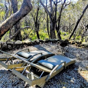 Property grounds - Escape to  The Dome Studio a Blue Mountains Hidden Gem - (Mount Victoria)