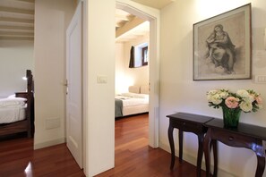 Iron/ironing board, travel crib, free WiFi