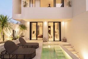 Villa Deluxe, balcón, vista a la alberca | Vista desde la habitación