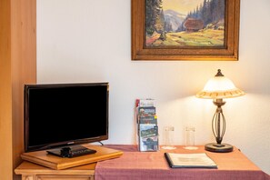 Interior - Double Room 11 – with Shower, WC, Mountain & Stream View, Balcony, and Wi-Fi (Hornberg)