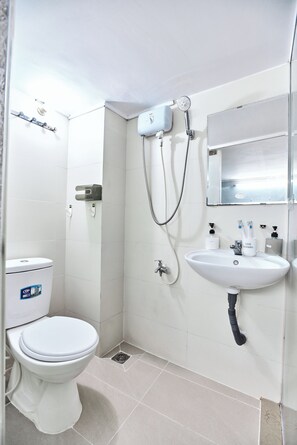 غرفة مميزة | حمام | تجهيزات دش، مستلزمات مجانية للعناية الشخصية، مجففات شعر، مناشف