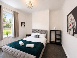 1 bedroom, iron/ironing board, Internet, bed sheets