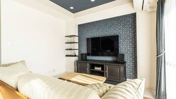 Zimmer, Nichtraucher (LM-101 Serene monotone modern space) | Wohnbereich