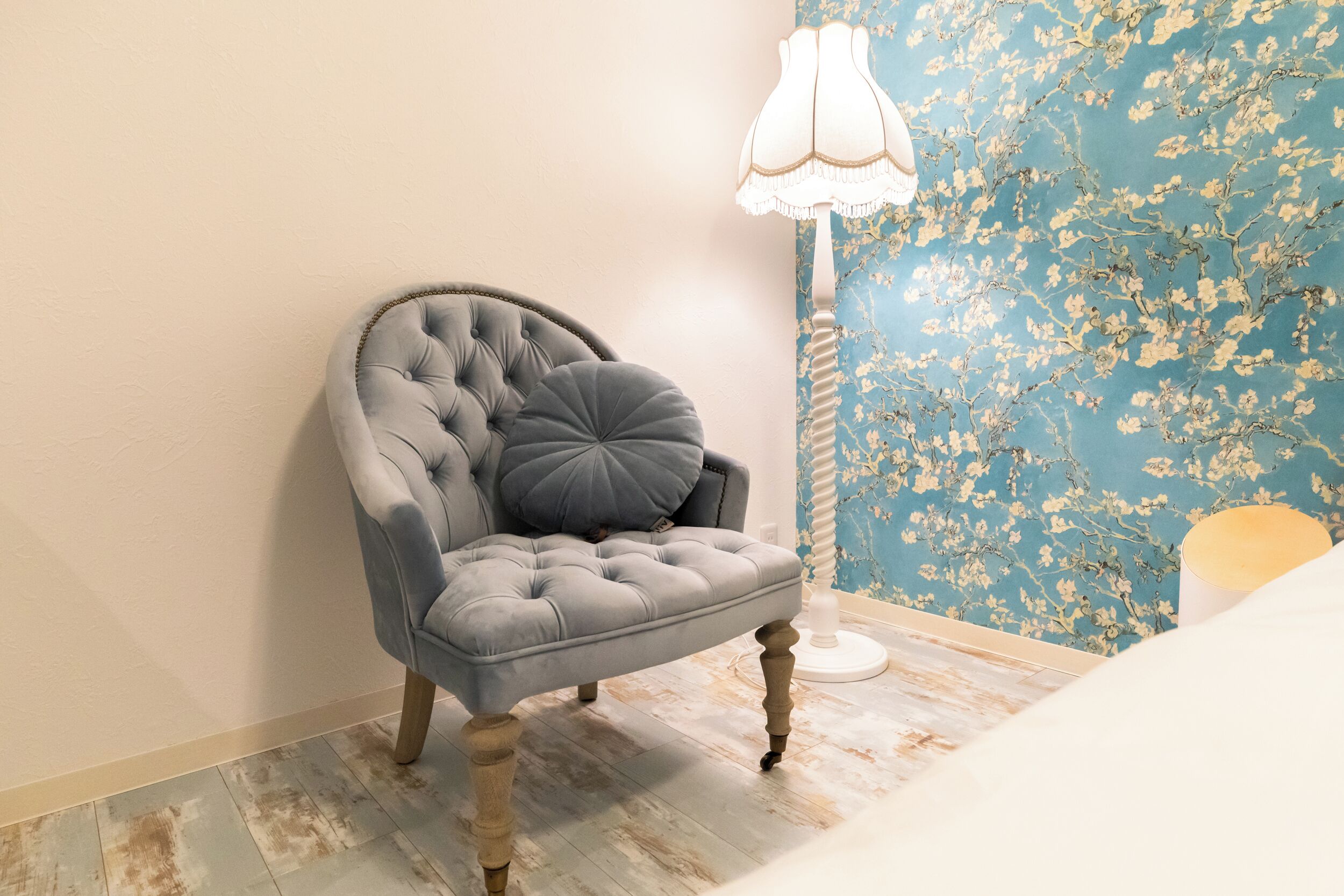 LM-103 フレンチシャビーな隠れ家 禁煙 | WiFi (無料)、ベッドシーツ