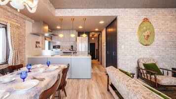 LM-305 Melody Stay Hamamatsu, Non smoking / Digital Piano | Free WiFi, bed sheets