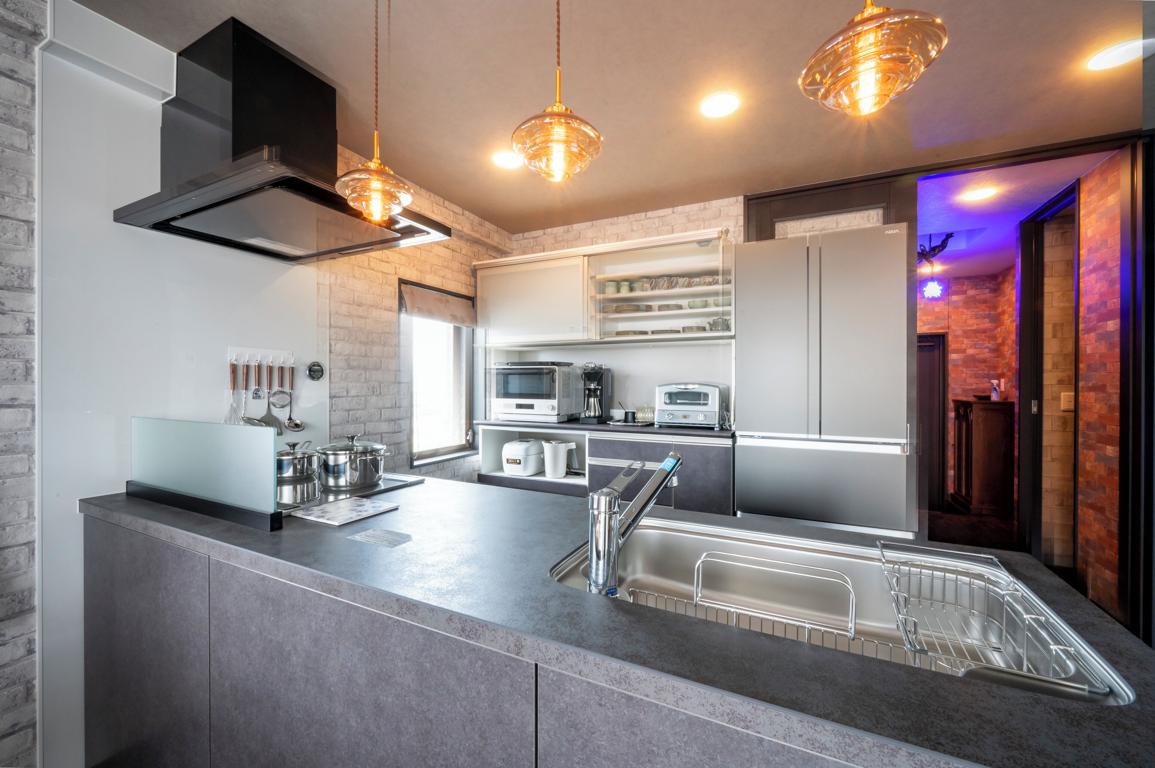 LM-605 ノマドワーカー歓迎 モニター完備 禁煙 | 専用キッチン | 大型冷蔵庫、電子レンジ、オーブン、コンロ